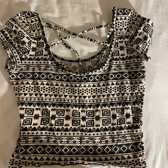 Crop top size small - Picture 1 of 2